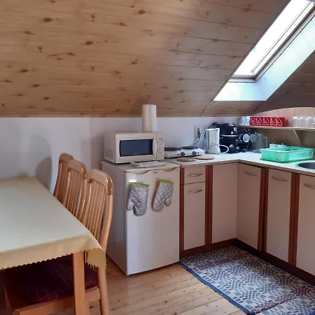 Helena Na Poraci Porac